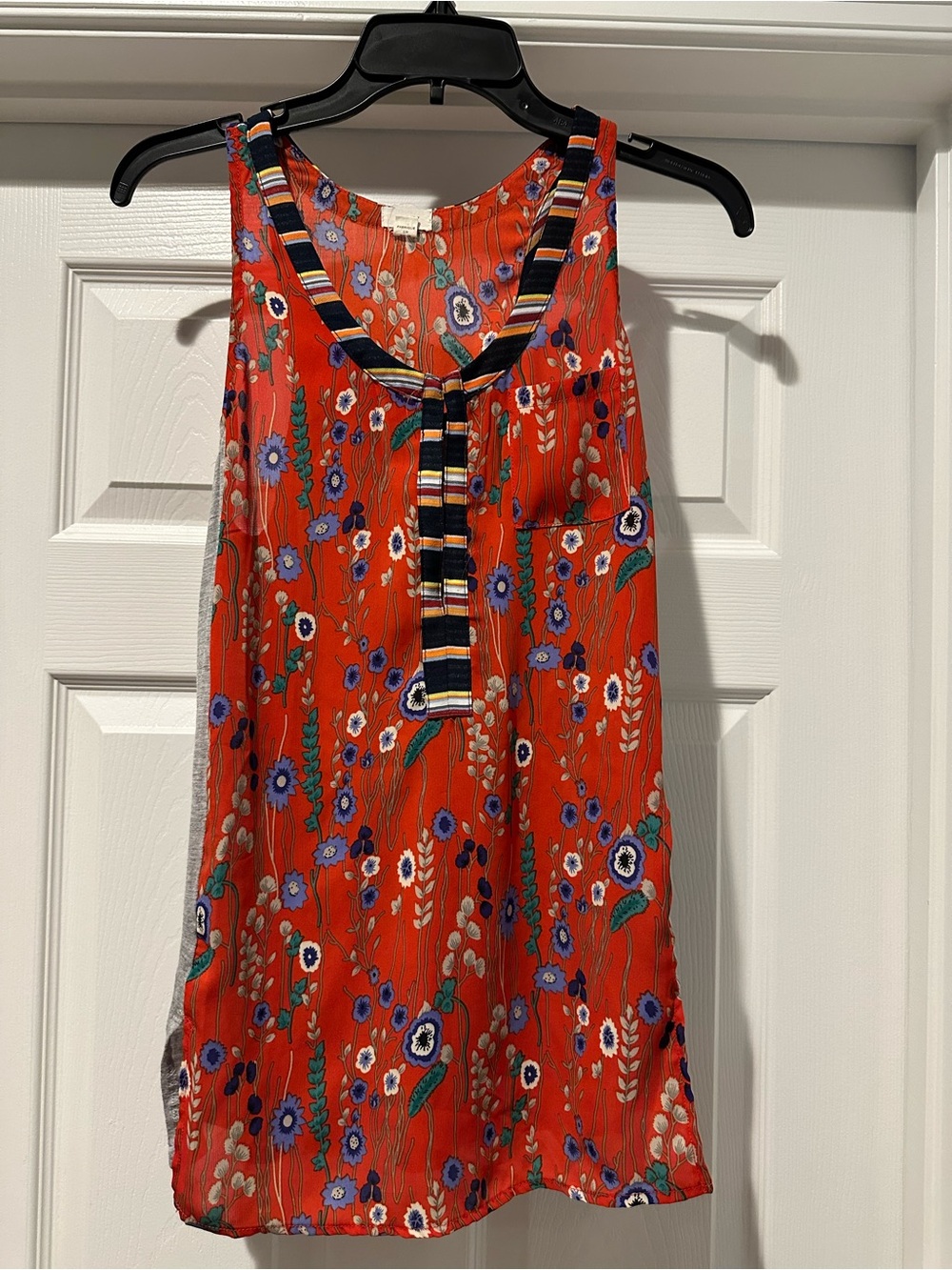 Anthropology, Tiny Brand, Women's Red Floral Scoop Neck Tank Top with gray back
